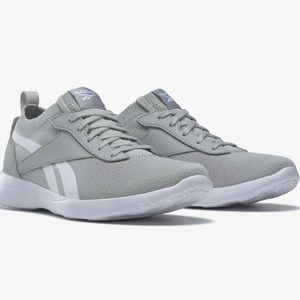 Reebok Walkawhile light grey and white walking sneakers size 8